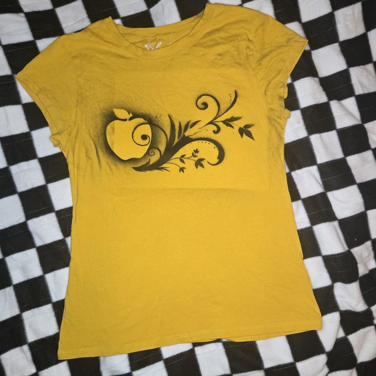 apple spiral shirt