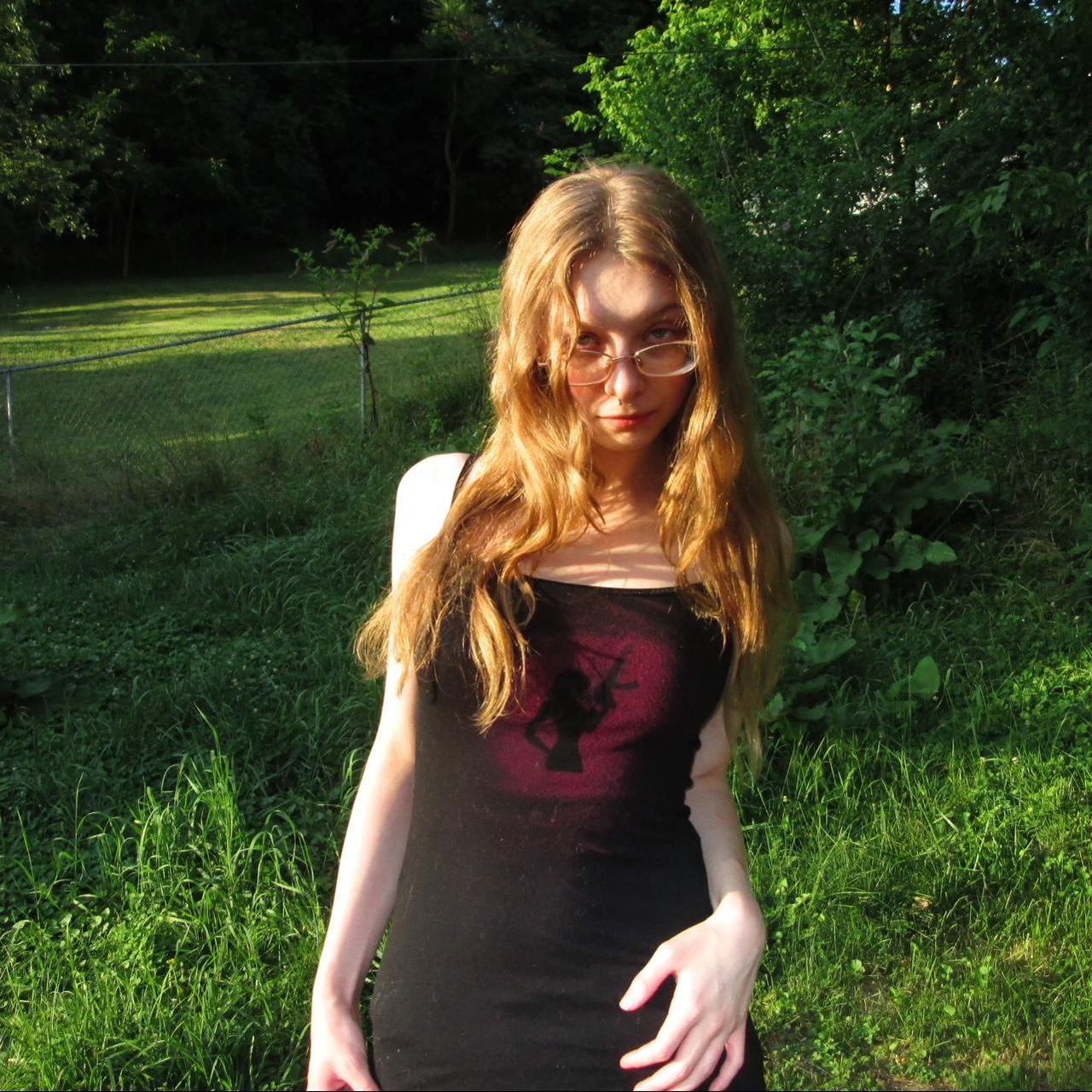 gun girl tank
