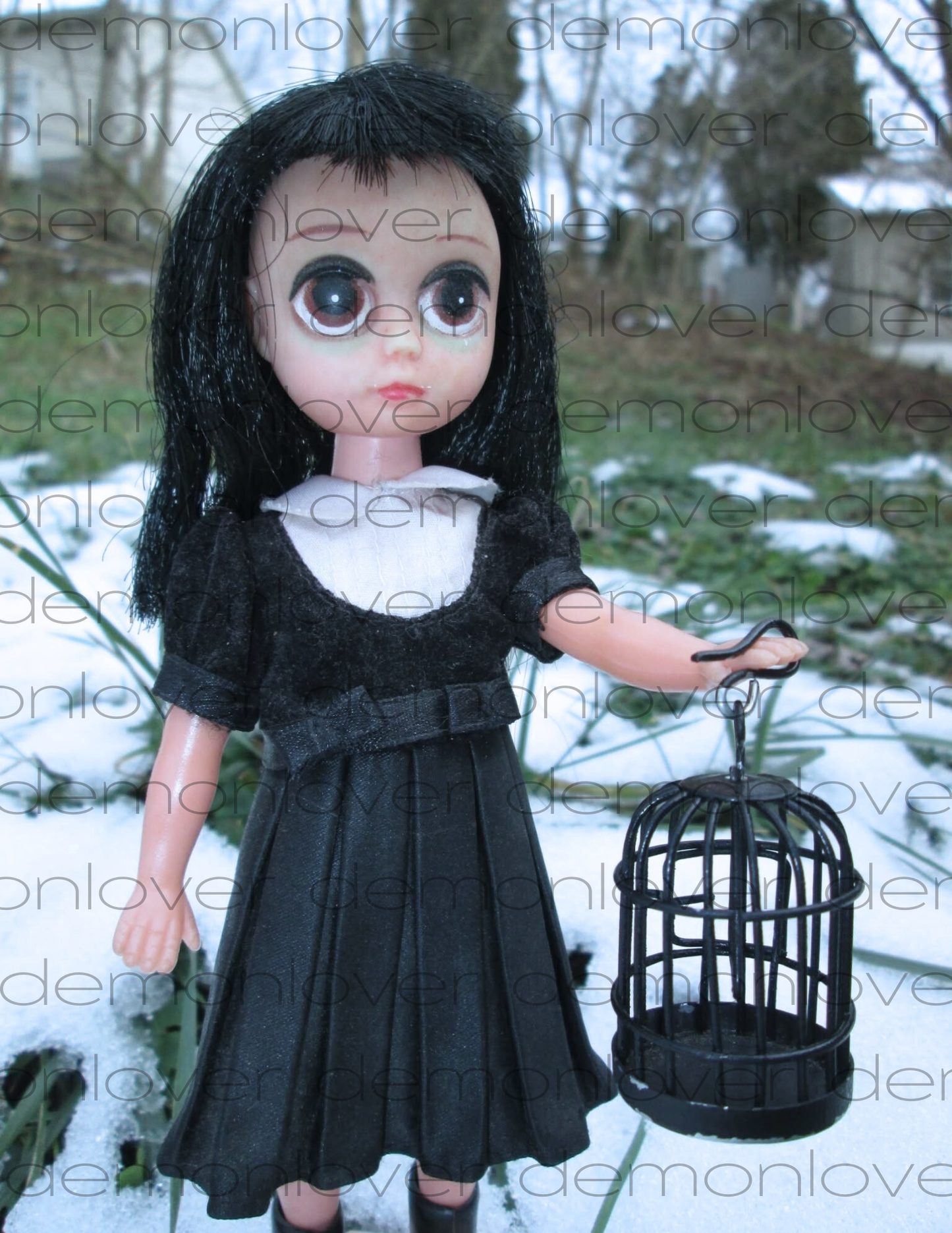 susie in the snow print