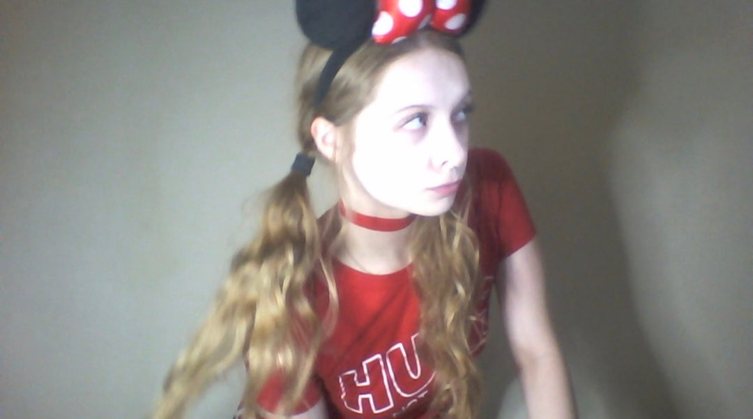 red latex choker 2